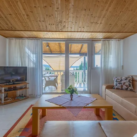 Apartament Sever